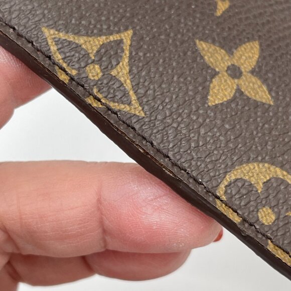 Louis Vuitton Monogram Canvas Neverfull Pouch Red Interior  (141997) - Picture 8 of 10